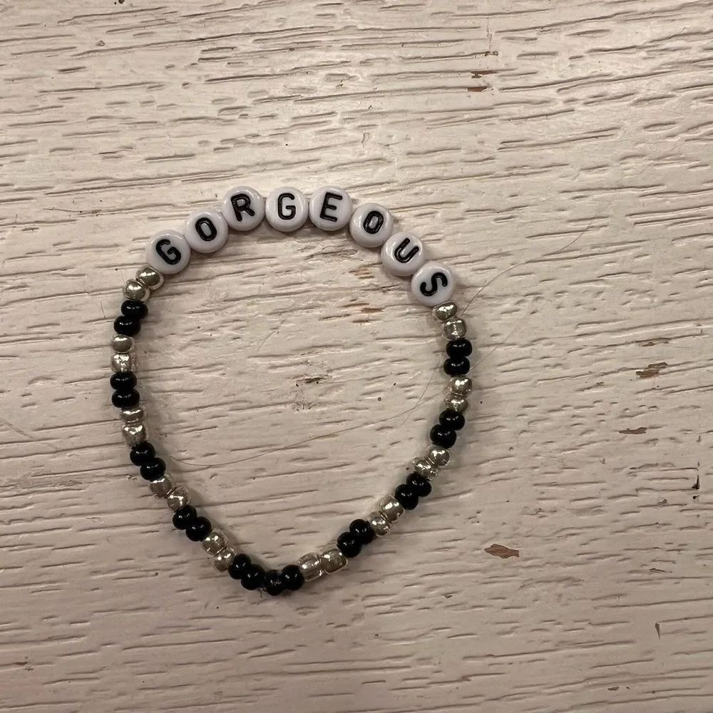Taylor Swift Friendship Bracelet